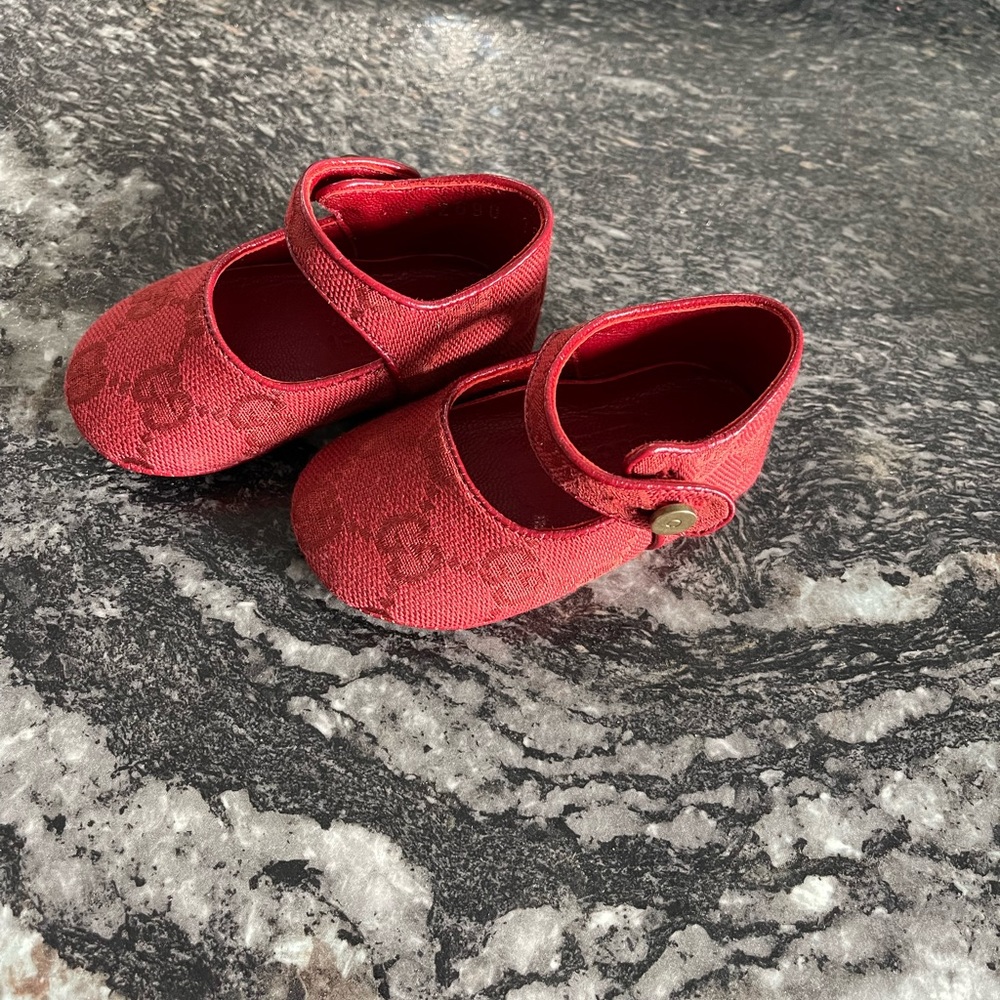 COPY - Red baby Gucci shoes - Picture 2 of 7